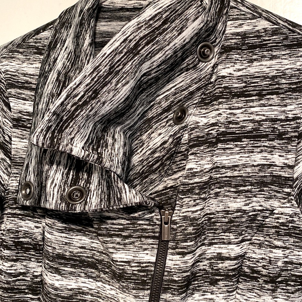 Jacket - Picture 3 of 5